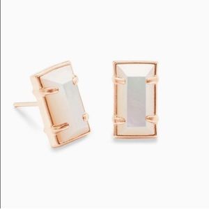 KENDRA SCOTT Mother of Pearl Paola Earrings Rose Gold ivory studs gift like new